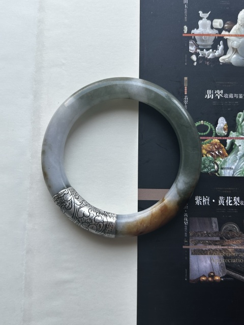 古玩玉器清天然翡翠手鐲拍賣，當(dāng)前價(jià)格9800元