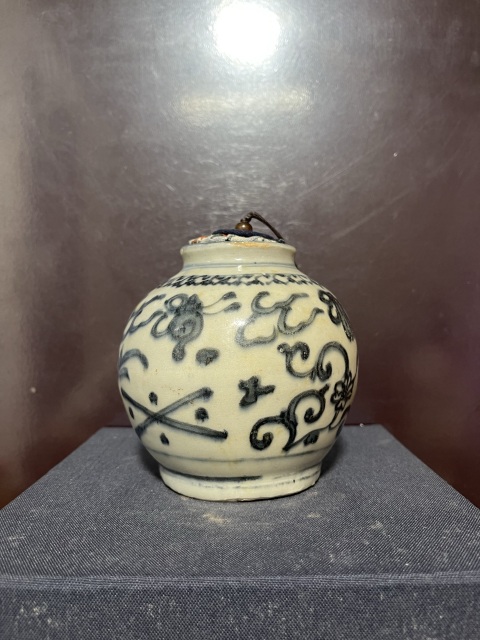 古玩陶瓷明青花八寶紋蓋罐拍賣，當前價格8500元