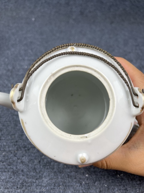 古玩陶瓷八仙圖提梁壺拍賣,當前價格6588元