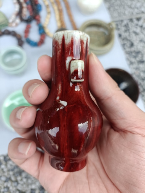 古玩陶瓷清中晚郎紅釉貫耳拍賣,當前價格6888元
