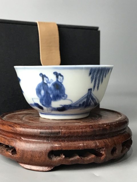 古玩陶瓷(精品主人杯)清康熙·西廂記張生跳墻紋-主人杯拍賣,當(dāng)前價(jià)格1962元