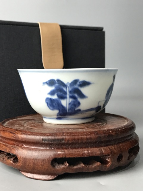 古玩陶瓷(精品主人杯)清康熙·西廂記張生跳墻紋-主人杯拍賣,當(dāng)前價(jià)格1962元