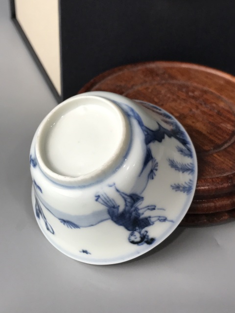 古玩陶瓷(精品品茗杯)清康熙·暗春宮-青花人物品茗杯拍賣,當前價格1701元