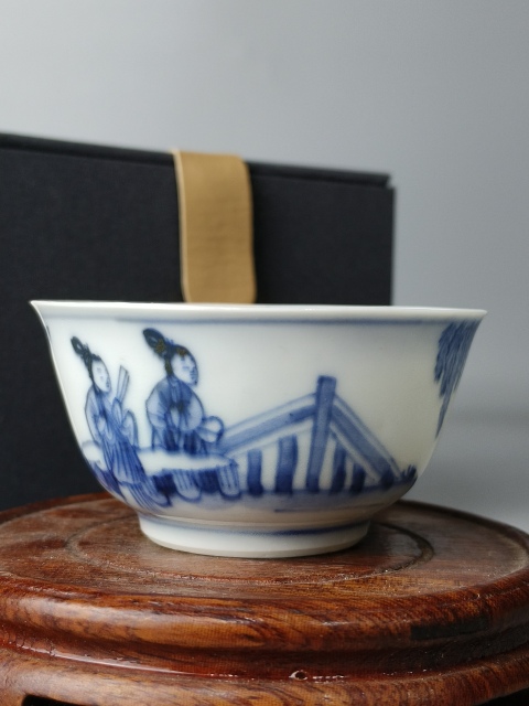 古玩陶瓷(精品品茗杯)清康熙·青花西廂記張生跳墻紋-品茗杯拍賣,當前價格2007元