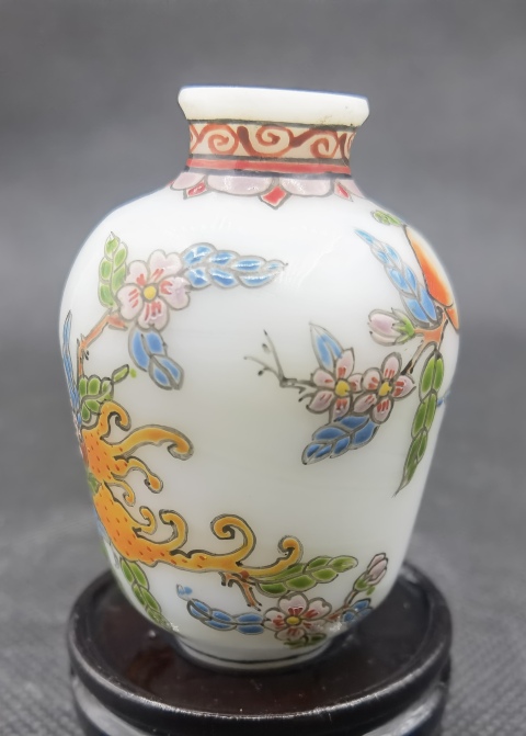 古玩陶瓷粉彩三多紋鼻煙壺拍賣,當(dāng)前價(jià)格498元