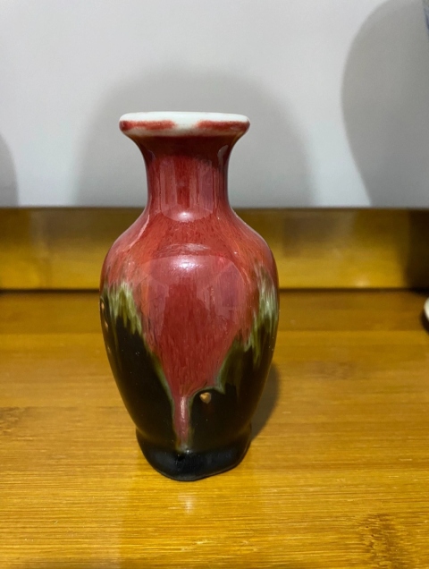 古玩陶瓷晚清三羊開泰小瓶拍賣,當(dāng)前價(jià)格6900元