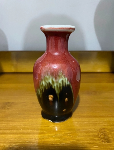 古玩陶瓷晚清三羊開泰小瓶拍賣,當(dāng)前價(jià)格6900元