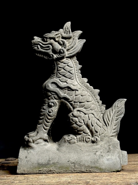 古玩陶瓷屋脊獸拍賣,當前價格3680元