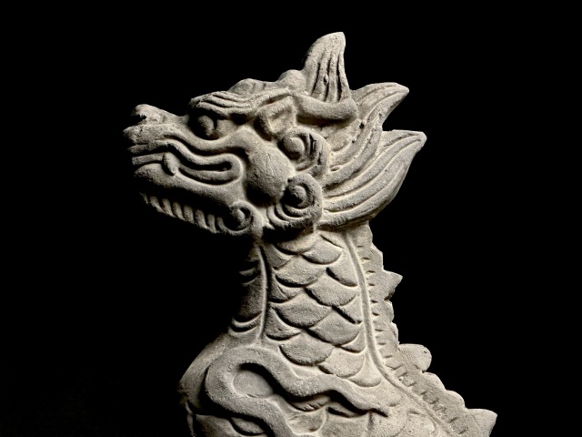 古玩陶瓷屋脊獸拍賣,當前價格3680元