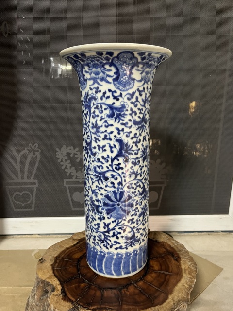 古玩陶瓷青花纏枝花卉紋箭筒拍賣，當(dāng)前價(jià)格2580元