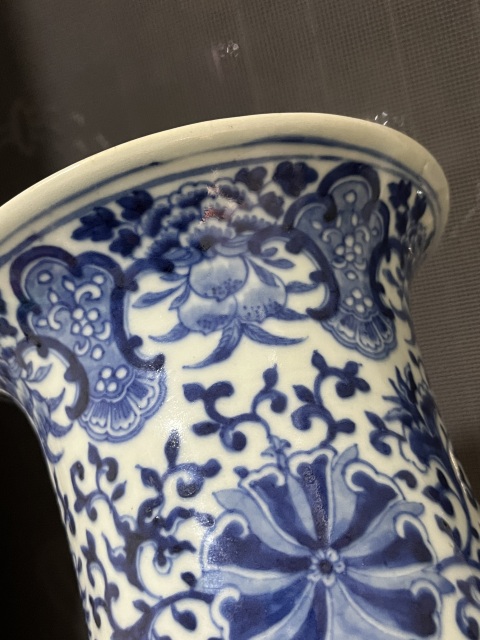 古玩陶瓷青花纏枝花卉紋箭筒拍賣，當(dāng)前價(jià)格2580元