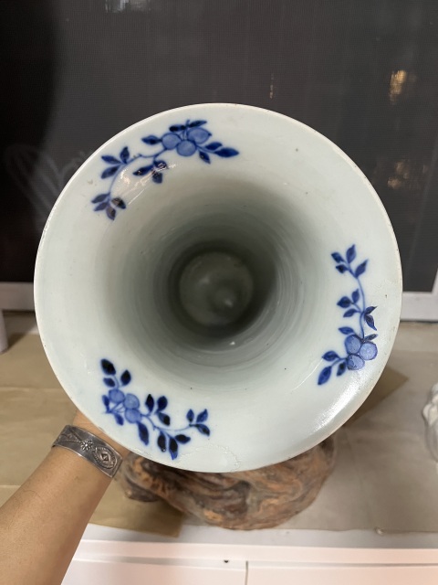 古玩陶瓷青花纏枝花卉紋箭筒拍賣，當(dāng)前價(jià)格2580元