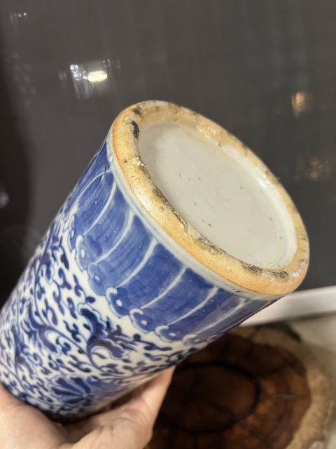 古玩陶瓷青花纏枝花卉紋箭筒拍賣，當(dāng)前價(jià)格2580元