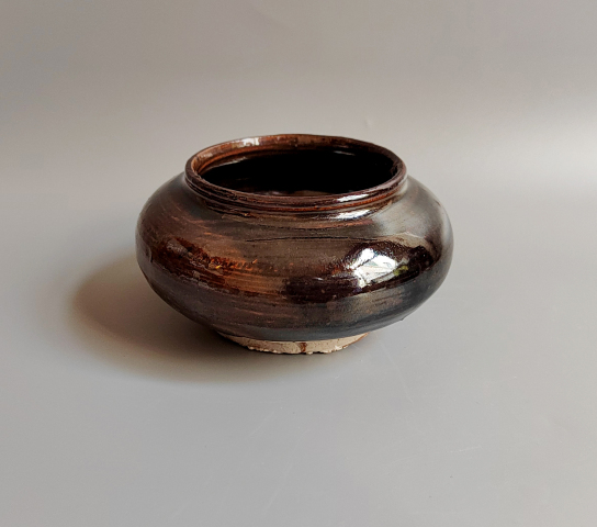 古玩陶瓷元末明初褐釉水洗拍賣,當前價格800元