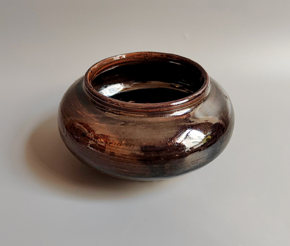 古玩陶瓷元末明初褐釉水洗拍賣,當前價格800元