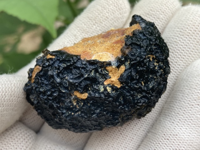 古玩玉器【隕石系列】至今沒找到第二件  雷公墨(玻璃隕石)--罕見的泥沙共生墨     強烈推薦拍賣，當前價格0元