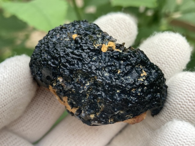 古玩玉器【隕石系列】至今沒找到第二件  雷公墨(玻璃隕石)--罕見的泥沙共生墨     強烈推薦拍賣，當前價格0元