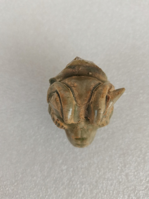 古玩陶瓷越窯青瓷羊首標(biāo)本拍賣,當(dāng)前價(jià)格0元