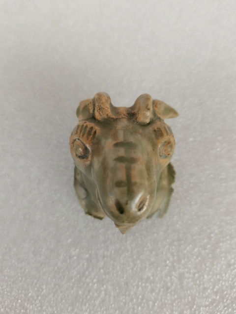 古玩陶瓷越窯青瓷羊首標(biāo)本拍賣,當(dāng)前價(jià)格0元