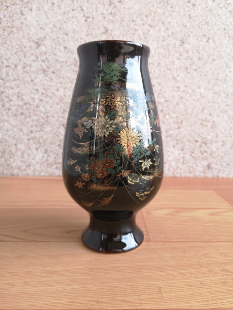 古玩陶瓷花鳥紋瓶拍賣,當(dāng)前價格298元