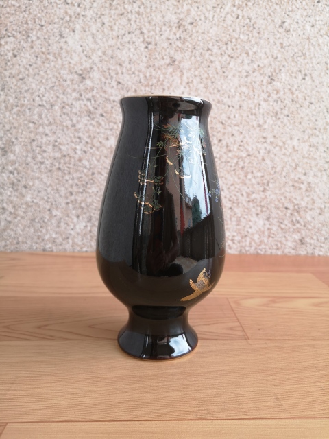 古玩陶瓷花鳥紋瓶拍賣,當(dāng)前價格298元