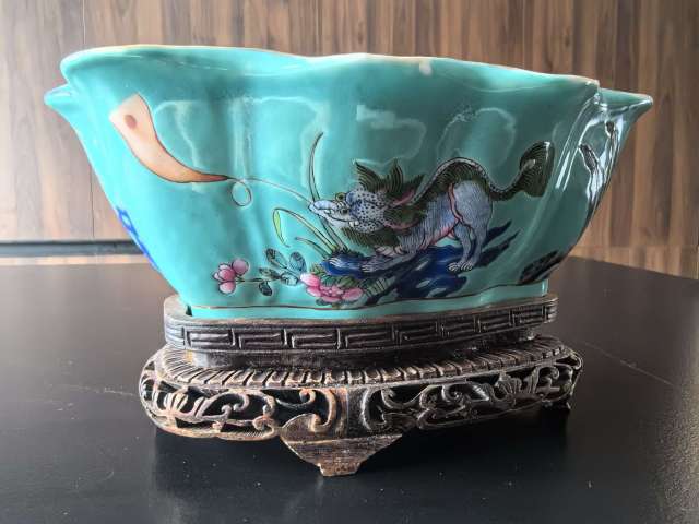 古玩陶瓷清末明初松石綠地粉彩獬豸辟邪樹(shù)葉洗拍賣，當(dāng)前價(jià)格18888元