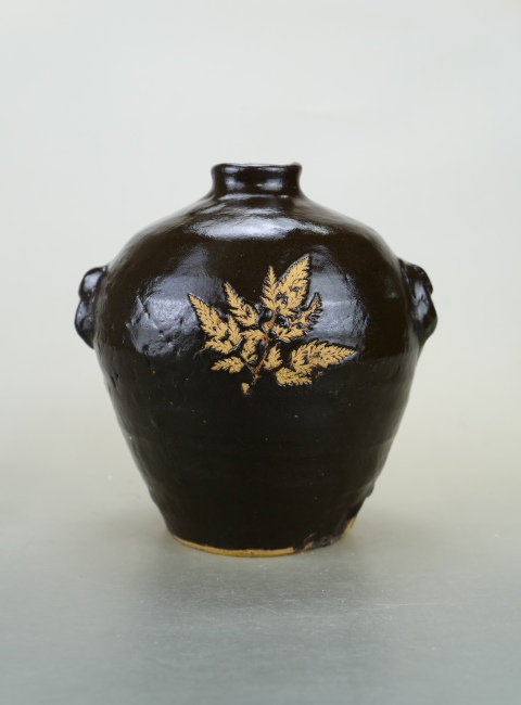 古玩陶瓷清代?黑釉貼花梅瓶拍賣,當前價格1300元