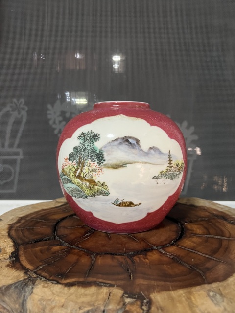 古玩陶瓷(保真卡)胭脂紅開光粉彩扎道罐拍賣,當前價格1588元