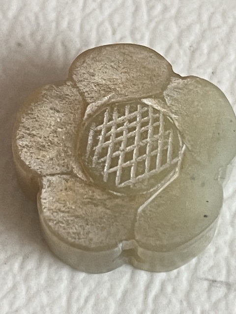 古玩玉器梅花墜拍賣,當前價格3000元