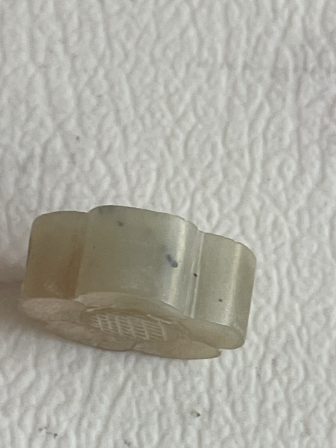 古玩玉器梅花墜拍賣,當前價格3000元