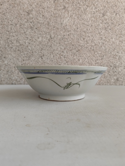 古玩陶瓷粉彩花卉紋碗拍賣，當(dāng)前價(jià)格220元