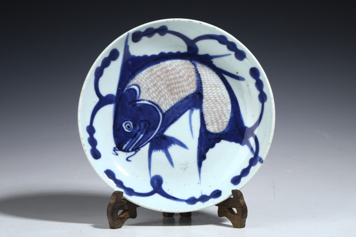 古玩陶瓷清中期·青花釉里紅鯉魚紋盤拍賣，當(dāng)前價(jià)格916元