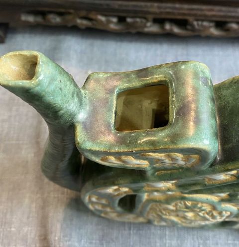 古玩陶瓷民國(guó)綠釉留白福字壺拍賣(mài),當(dāng)前價(jià)格6300元