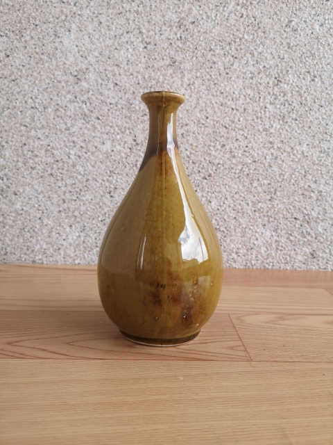 古玩陶瓷黃釉瓶拍賣,當前價格398元