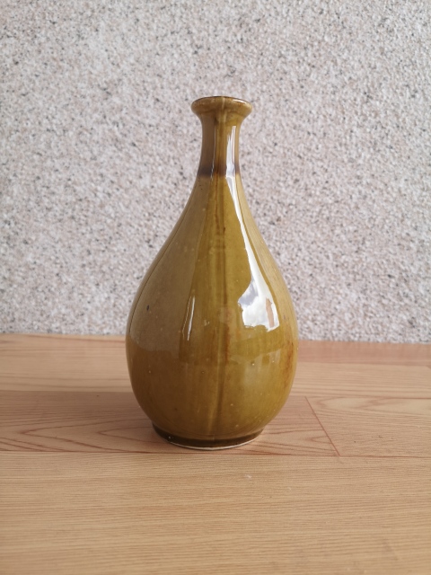 古玩陶瓷黃釉瓶拍賣,當前價格398元