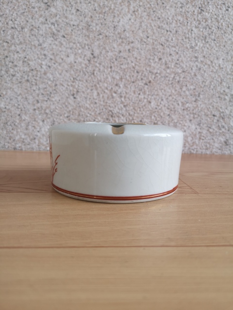 古玩陶瓷煙灰缸拍賣,當前價格398元