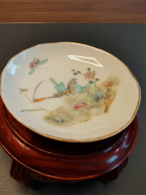 古玩陶瓷大清同治年製官窯本朝款粉彩蝶戀花紋筆添拍賣，當前價格750元