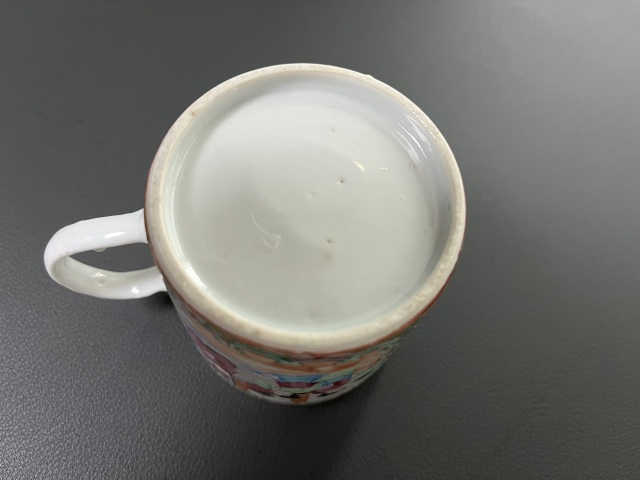 古玩陶瓷晚清厚胎廣彩執杯拍賣,當前價格700元