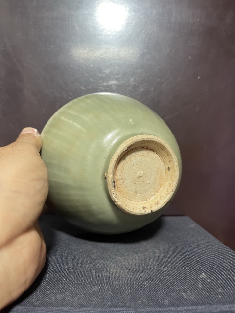 古玩陶瓷龍泉青瓷刻線條紋茶碗拍賣，當前價格6500元