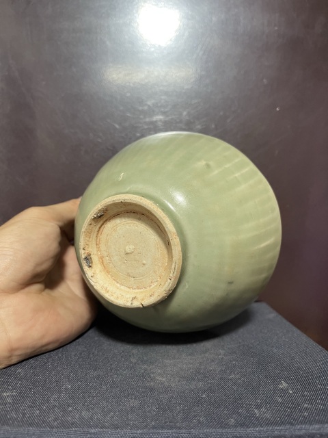 古玩陶瓷龍泉青瓷刻線條紋茶碗拍賣，當前價格6500元