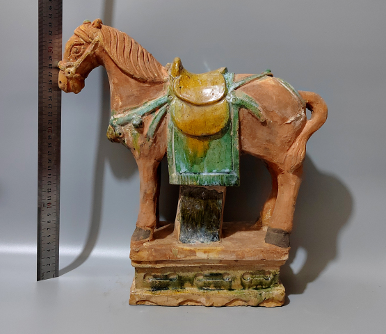 古玩陶瓷【館藏級】明代三彩陶馬俑塑像拍賣，當前價格6800元