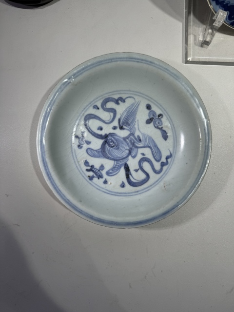 古玩陶瓷明中·青花獅子繡球紋盤真品鑒賞圖