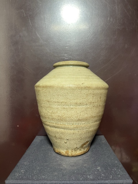 古玩陶瓷明龍泉青瓷梅瓶拍賣，當前價格3500元