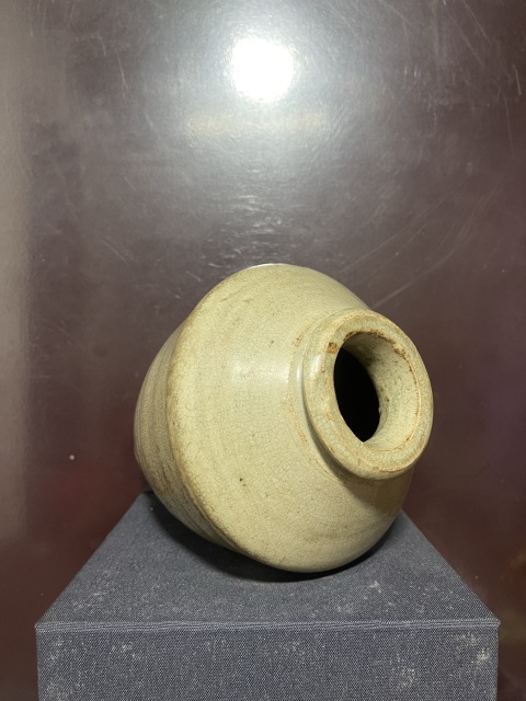古玩陶瓷明龍泉青瓷梅瓶拍賣，當前價格3500元