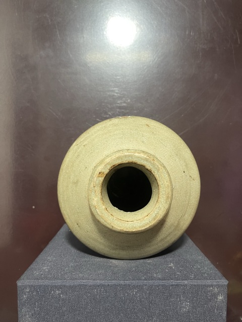 古玩陶瓷明龍泉青瓷梅瓶拍賣，當前價格3500元