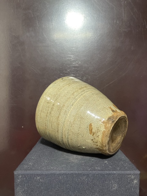 古玩陶瓷明龍泉青瓷梅瓶拍賣，當前價格3500元