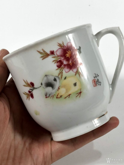 古玩陶瓷彩繪小雞圖紋手把蓋杯拍賣,當前價格110元