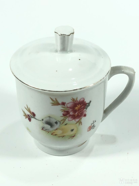 古玩陶瓷彩繪小雞圖紋手把蓋杯拍賣,當前價格110元