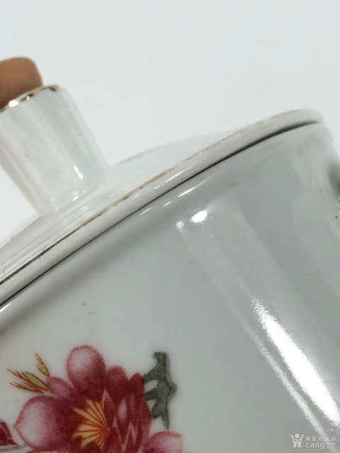 古玩陶瓷彩繪小雞圖紋手把蓋杯拍賣,當前價格110元