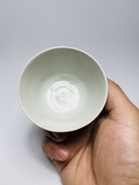 古玩陶瓷青花團(tuán)鶴紋壓手杯拍賣,當(dāng)前價(jià)格0元